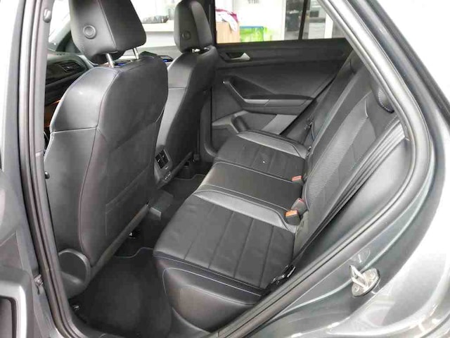 Volkswagen T-Roc *AKRAPOVIC* Pano AHK DCC *Beats*