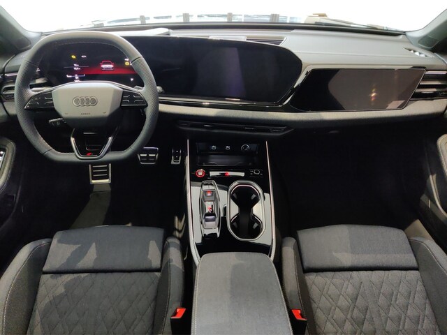 Audi A6 Avant Quattro S-Tronic