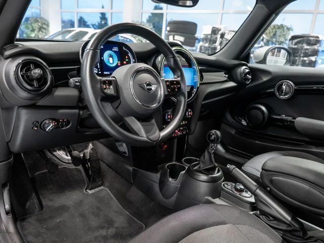 MINI Cooper Essential Trim FACEL. LED SHZ PDC