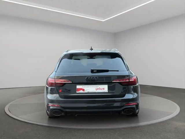 Audi RS4 Avant Quattro