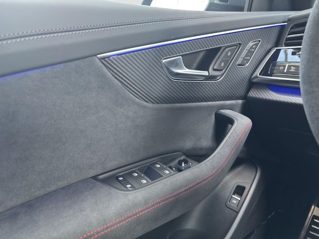 Audi RS Q8 Performance Quattro