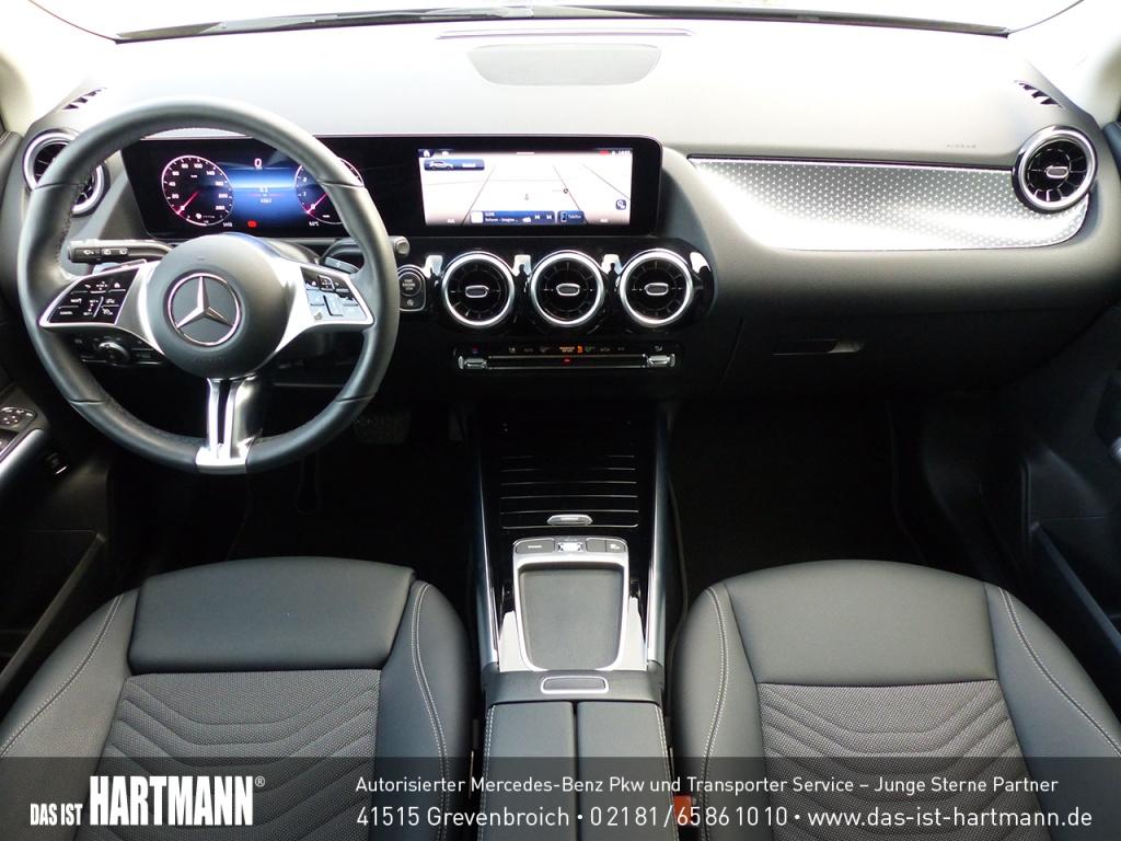 Mercedes-Benz B 200 Progressive Sedan