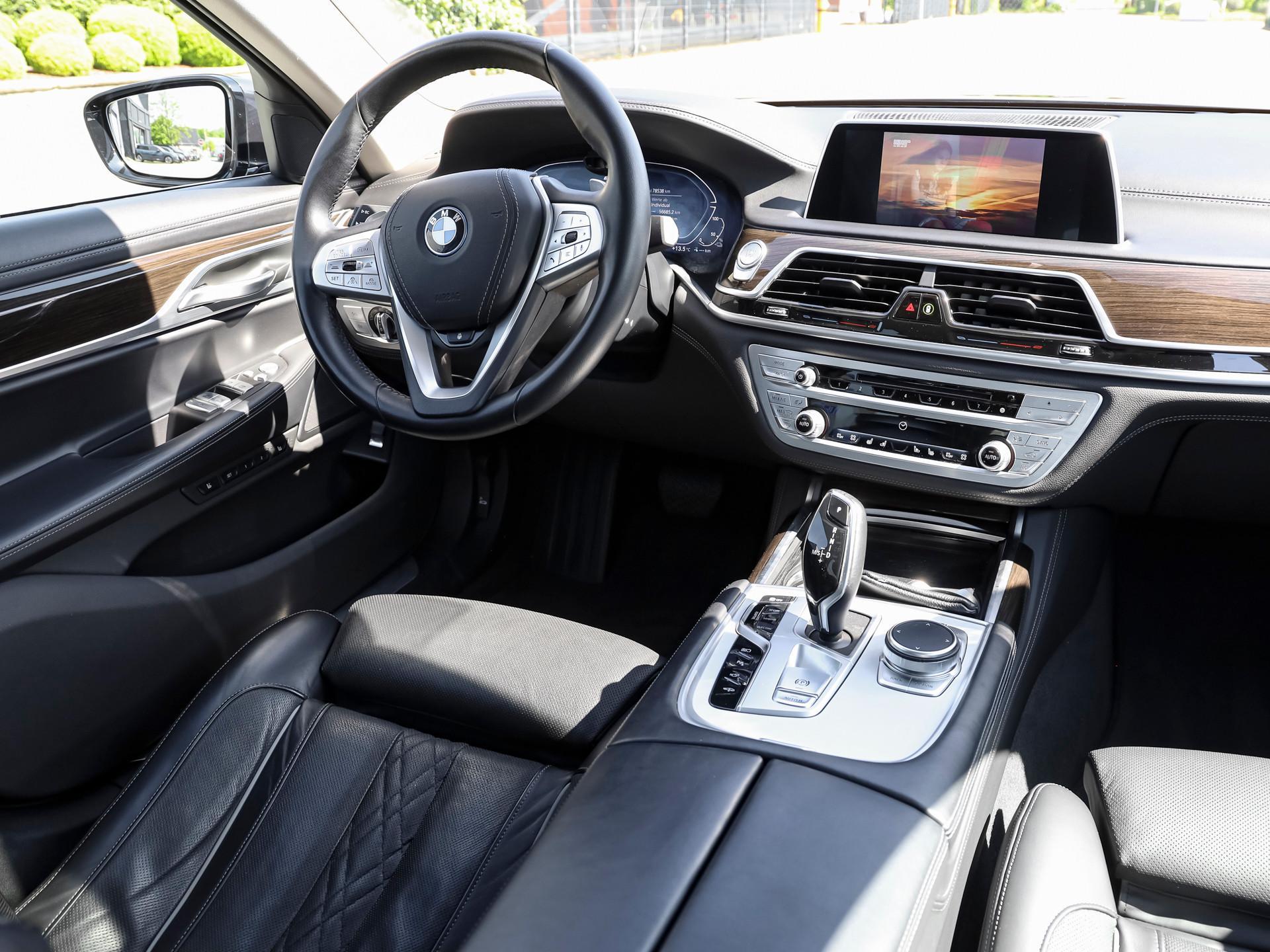 BMW 745 745e Sedan iperformance
