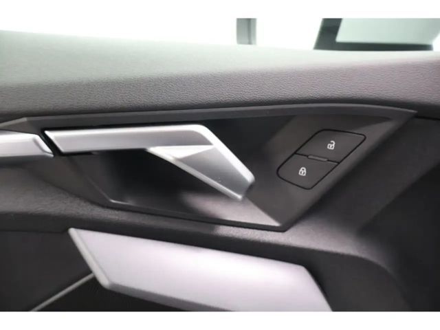 Audi A3 35 TFSI S-Line Sedan Sportback