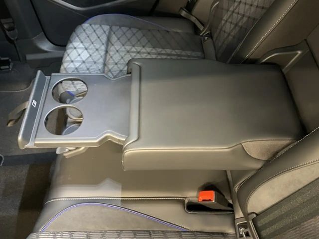 Volkswagen Tiguan 1.5 eTSI DSG R-Line