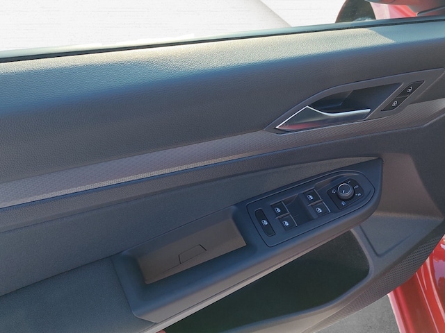 Volkswagen Golf 1.5 eTSI DSG