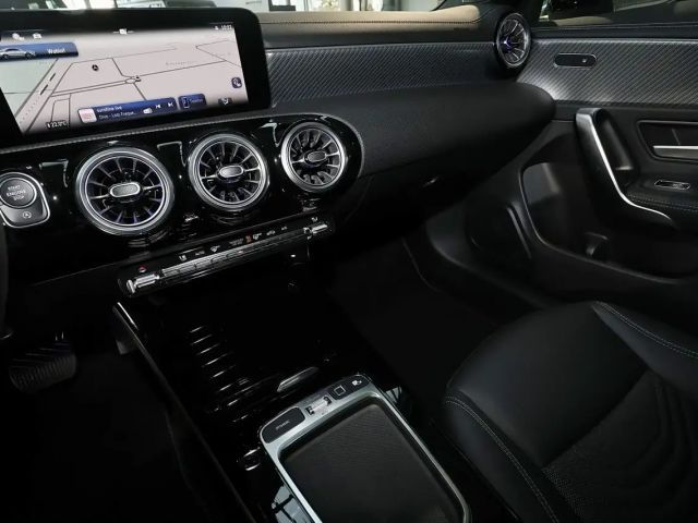 Mercedes-Benz CLA 180 Coupé