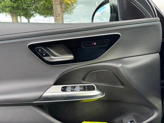 Mercedes-Benz E 200 AVANTGARDE Estate