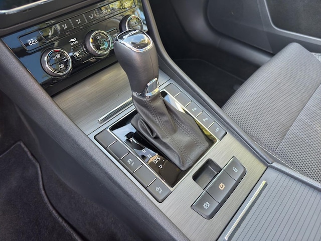 Skoda Superb 2.0 TSI Combi Style Style