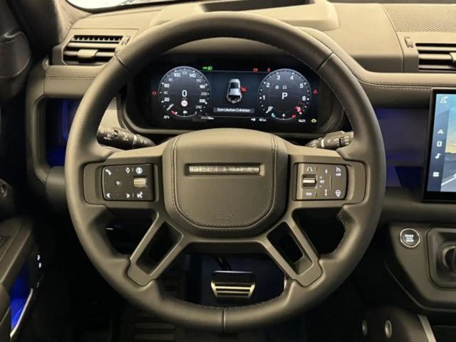 Land Rover Defender 110 Black Pack