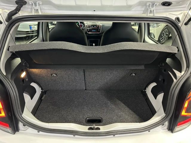 Volkswagen up! Move Move up!