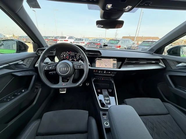 Audi RS3 Quattro S-Tronic Sedan