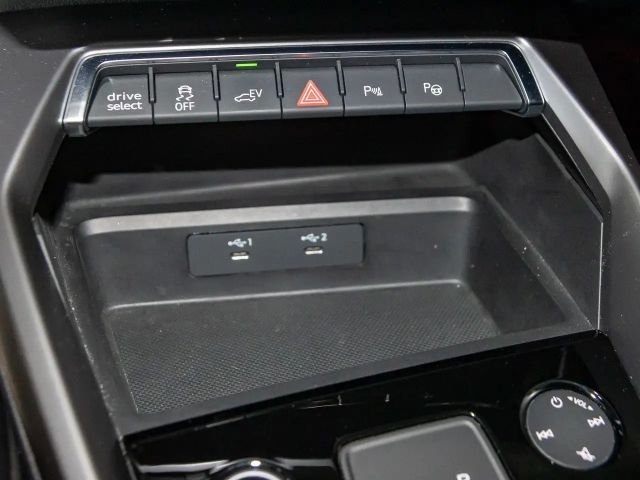 Audi A3 45 TFSI Hybride S-Line Sedan