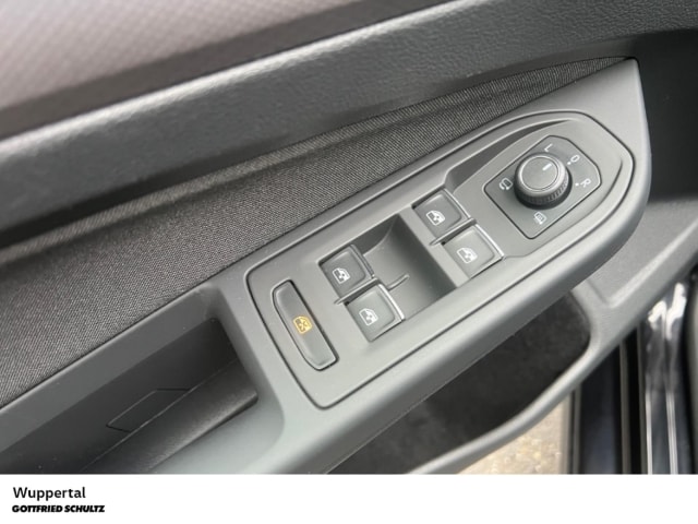 Volkswagen Golf 2.0 TDI DSG Variant