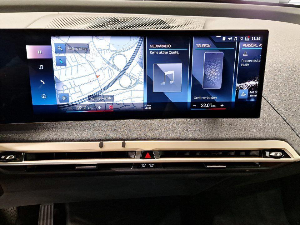BMW iX xDrive50