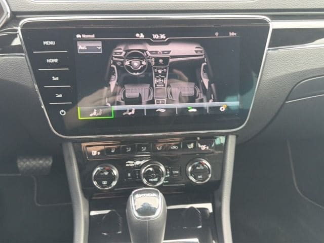 Skoda Superb Combi iV