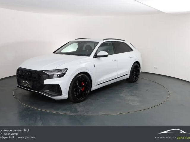 Audi Q8 55 TFSI Hybride Quattro S-Line