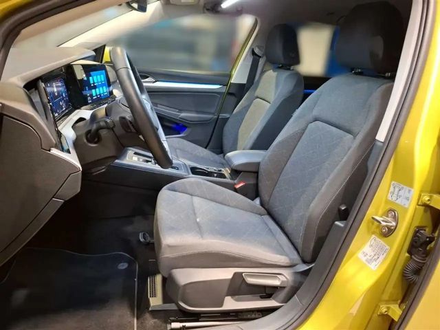 Volkswagen Golf 1.5 eTSI DSG Life