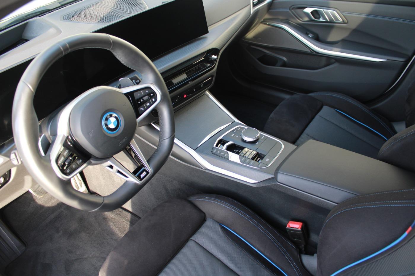 BMW 330 330e Touring xDrive