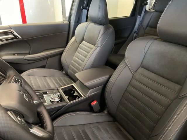 Mitsubishi Outlander 4WD PHEV