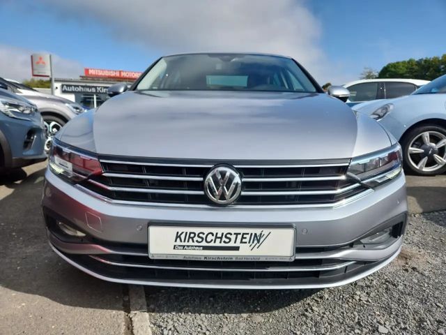 Volkswagen Passat 1.5 TSI BMT Business