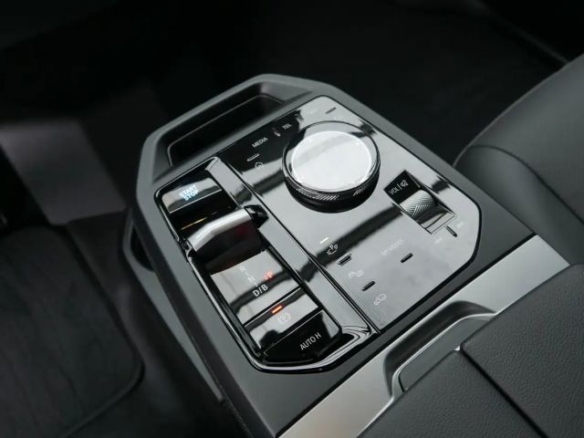BMW iX xDrive50