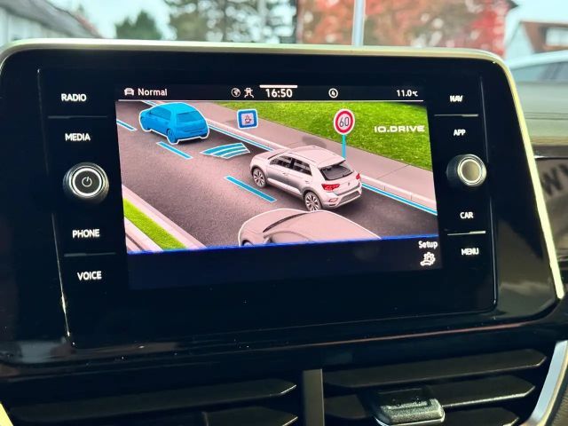 Volkswagen T-Roc 1.5 TSI DSG IQ.Drive R-Line