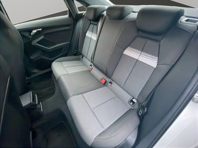 Audi A3 30 TDI Sedan