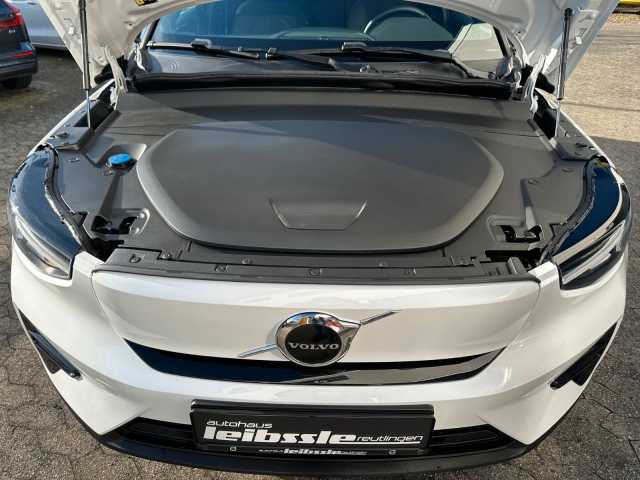 Volvo XC40 Core Recharge