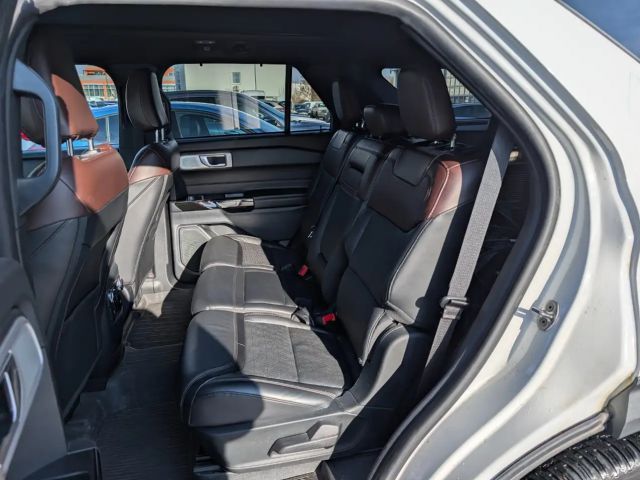 Ford Explorer Platinum Plug in Hybrid