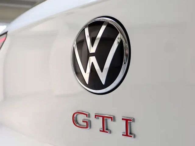 Volkswagen Golf 2.0 TSI DSG GTI