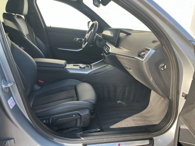 BMW 320 320d M-Sport Sedan