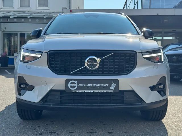 Volvo XC40 Dark Plus