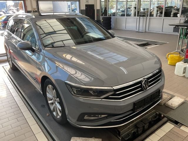 Volkswagen Passat 2.0 TDI DSG IQ.Drive Variant