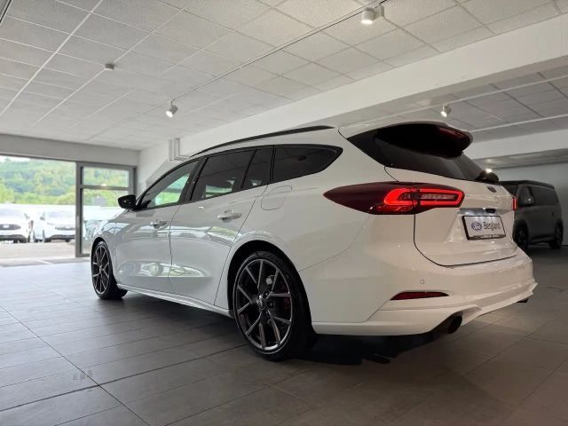 Ford Focus EcoBoost ST Line Wagon