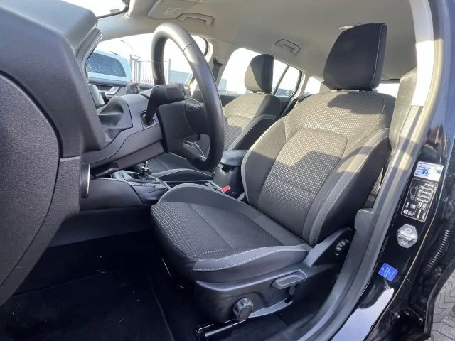 Ford Focus Cool & Connect EcoBoost Wagon