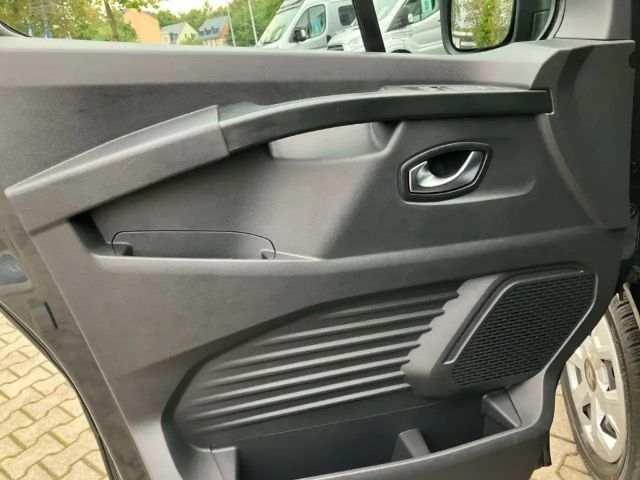 Renault Trafic EDC Evolution Grand dCi 150