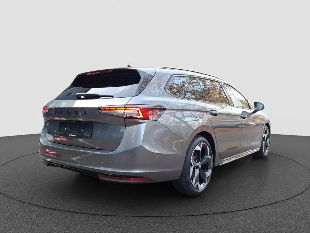 Skoda Superb 2.0 TDI Combi Sportline