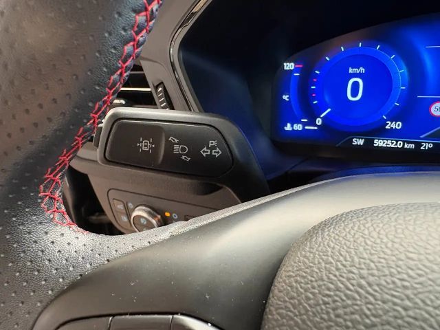 Ford Kuga Plug in Hybrid ST Line X