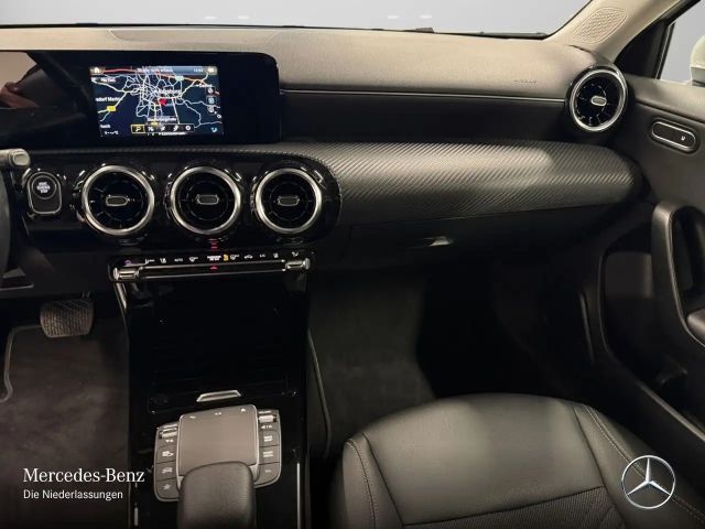 Mercedes-Benz A 250 A 250 e Style