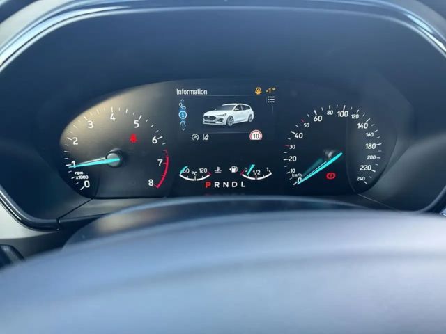 Ford Focus EcoBoost ST Line Wagon