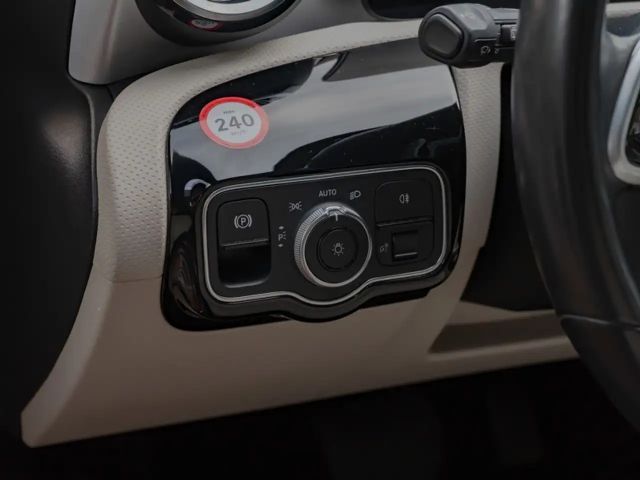 Mercedes-Benz A 200 A 200 d Progressive