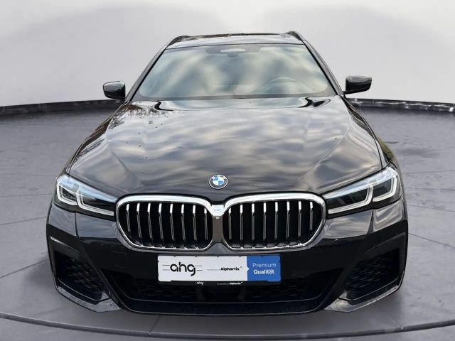 BMW 530 530d M-Sport Touring xDrive