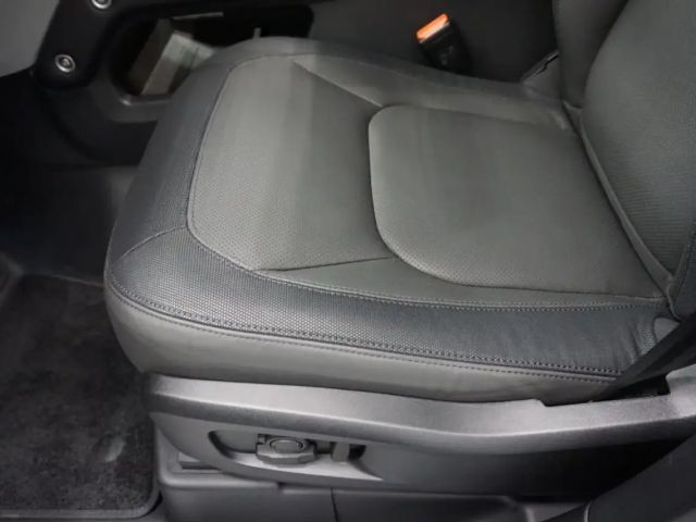 Land Rover Defender 110 AWD D300