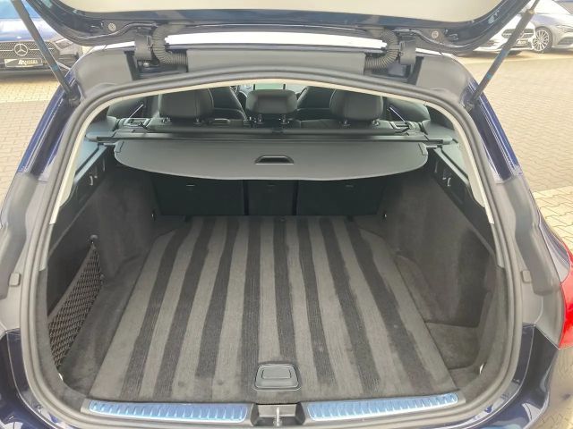 Mercedes-Benz C 220 AVANTGARDE C 220 d Estate