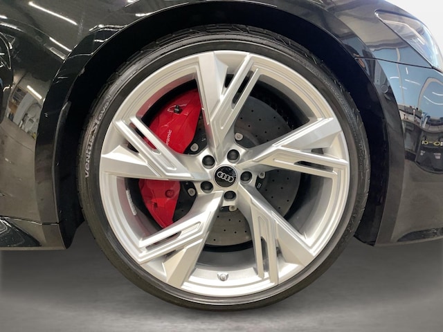 Audi RS6 Avant Quattro