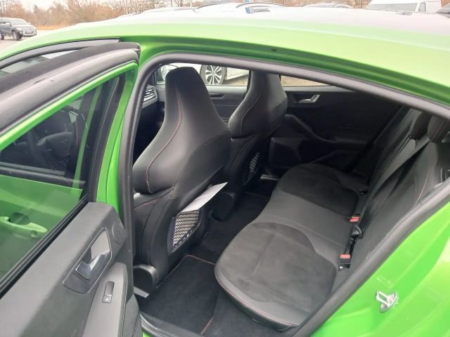 Ford Focus ST Line