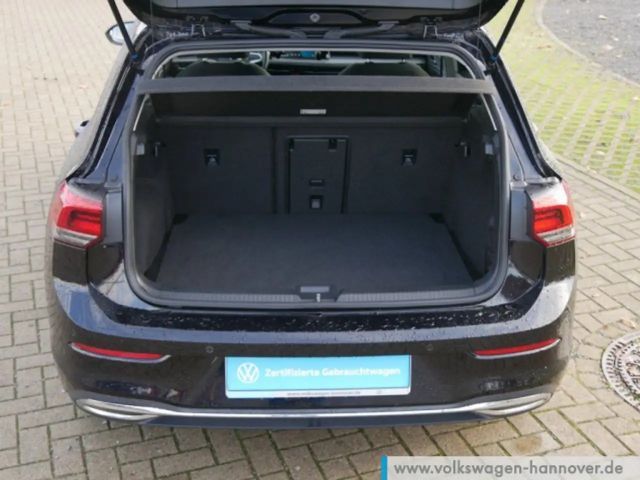 Volkswagen Golf 1.5 eTSI DSG Golf VIII Style