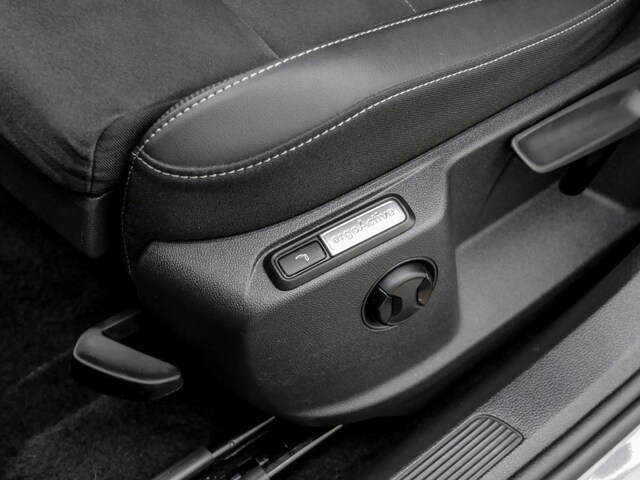 Volkswagen T-Roc 1.5 TSI DSG R-Line