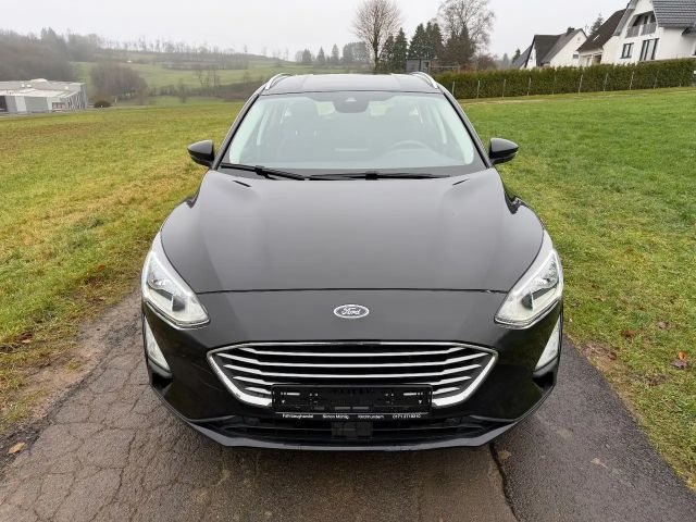 Ford Focus Cool & Connect Wagon